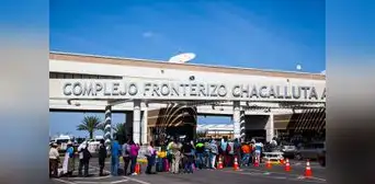 Turistas de Chile no llegan a Tacna por problemas en el control fronterizo Turistas de Chile no llegan a Tacna por problemas en el control fronterizo