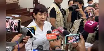 Ministra de la Mujer sobre protestas: “Hago un llamado a no poner en riesgo a los niños, no los usen”