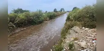 Fuertes lluvias provocan el desborde del río Huarmey en Áncash Fuertes lluvias provocan el desborde del río Huarmey en Áncash