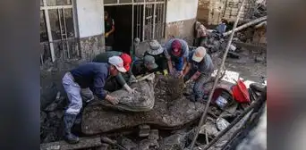 Intensas lluvias en distrito dejan más de 100 familias afectadas en Arequipa Intensas lluvias en distrito dejan más de 100 familias afectadas en Arequipa