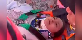 Rescatan con vida a Aleyna, la joven turca atrapada 11 días bajo los escombros tras terremoto Rescatan con vida a Aleyna, la joven turca atrapada 11 días bajo los escombros tras terremoto