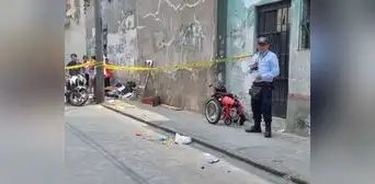 Cercado de Lima: tráiler arrolla a madre e hijo que caminaban por la vereda de Barrios Altos Cercado de Lima: tráiler arrolla a madre e hijo que caminaban por la vereda de Barrios Altos