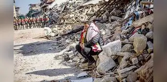 Turquía: hallan sobrevivientes después de 11 días bajo los escombros