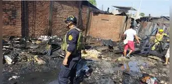 Fallecen niño de 5 años y su abuela tras dantesco incendio en Piura