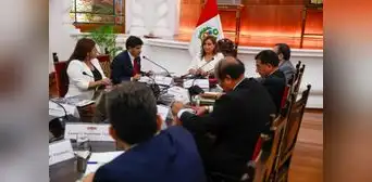 Gobernadores del país le piden a Dina Boluarte que se retracte