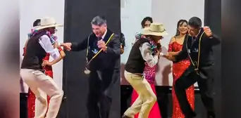 Alcalde de Arequipa, Víctor Hugo Rivera, protagoniza peculiar zapateo con el ‘Poeta de los temblores’