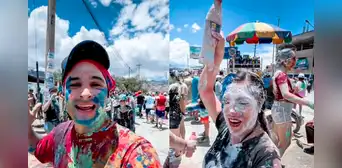 “Qué locazo, tío”: tiktoker español Kevin GG se muestra bañado en pintura en carnavales de Cajamarca