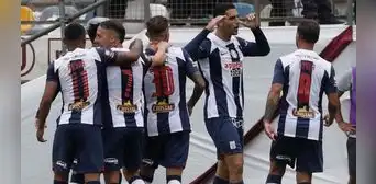 ¡Alianza Lima ganó el primer clásico! Derrotó 2-1 a Universitario en el Monumental ¡Alianza Lima ganó el primer clásico! Derrotó 2-1 a Universitario en el Monumental
