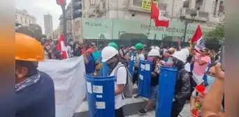 Marcha en Lima: protestas se concentraron en Miraflores y centro histórico Marcha en Lima: protestas se concentraron en Miraflores y centro histórico