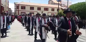 Miles de aimaras anuncian "guerra civil" si el Gobierno sigue enviando militares a Puno Miles de aimaras anuncian "guerra civil" si el Gobierno sigue enviando militares a Puno