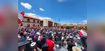Miles de aimaras anuncian "guerra civil" si el Gobierno sigue enviando militares a Puno Miles de aimaras anuncian "guerra civil" si el Gobierno sigue enviando militares a Puno