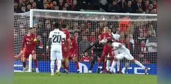 ¡Lo de siempre! Real Madrid volteó el partido ante el Liverpool tras un gol de cabeza de Militão ¡Lo de siempre! Real Madrid volteó el partido ante el Liverpool tras un gol de cabeza de Militão