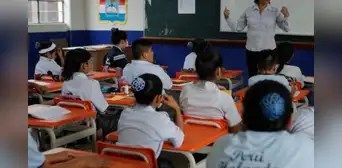 Si matriculo a mi hijo en un colegio particular, ¿estoy obligado a comprar el uniforme? Si matriculo a mi hijo en un colegio particular, ¿estoy obligado a comprar el uniforme?