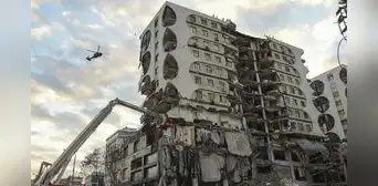 Terremoto en Turquía : nuevo sismo de 6.4 dejó 6 muertos y al menos 300 heridos Terremoto en Turquía : nuevo sismo de 6.4 dejó 6 muertos y al menos 300 heridos
