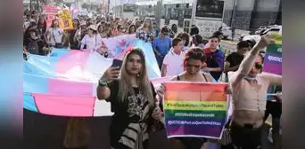 Colectivos LGTBIQ+ marchan ante los consecutivos crímenes de odio contra mujeres trans en este 2023
