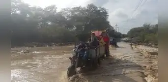 Más de 100.000 pobladores del Alto Piura quedan aislados tras crecida del río Yapatera Más de 100.000 pobladores del Alto Piura quedan aislados tras crecida del río Yapatera