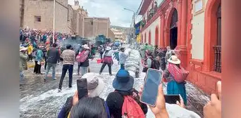 Aimaras y quechuas se alistan para viajar de Puno a Lima y continuar las protestas Aimaras y quechuas se alistan para viajar de Puno a Lima y continuar las protestas