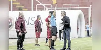 FBC Melgar: Pablo Lavallén niega agresión a arbitro FBC Melgar: Pablo Lavallén niega agresión a arbitro