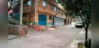 Joven muere linchado por sus 10 vecinos tras reclamarles que bajaran el volumen a la música