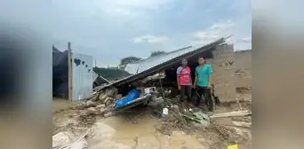 Familia lo pierde todo tras intensas lluvias acaecidas en Lambayeque
