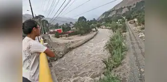 ¿Cuál es el distrito de Lima que tiene 2 ríos y presenta riesgo de inundación? ¿Cuál es el distrito de Lima que tiene 2 ríos y presenta riesgo de inundación?