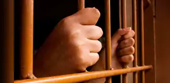 Condenan a cadena perpetua a mujer que mató a su hija de 5 años en supuesto exorcismo Condenan a cadena perpetua a mujer que mató a su hija de 5 años en supuesto exorcismo