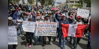 Un 69% de peruanos cree que se deben adelantar las elecciones generales para este 2023