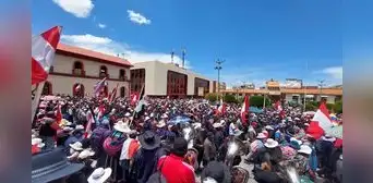 Encuesta IEP: 55% cree que con protestas habrá adelanto electoral Encuesta IEP: 55% cree que con protestas habrá adelanto electoral