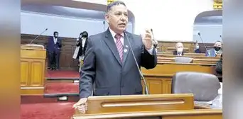 Tres congresistas admiten que los rechazan por no adelantar elecciones Tres congresistas admiten que los rechazan por no adelantar elecciones