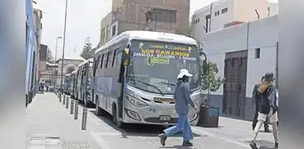 Transportistas amenazan denunciar a alcalde de Arequipa por las rutas Transportistas amenazan denunciar a alcalde de Arequipa por las rutas