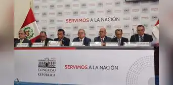 Director de Administración del Congreso anuncia cancelación de buffet: "Habrá menú variado" Director de Administración del Congreso anuncia cancelación de buffet: "Habrá menú variado"