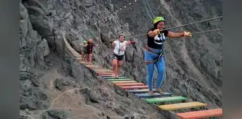 Primer puente extremo de Lima: ¿dónde está y cuánto cuesta hacer el arriesgado recorrido? Primer puente extremo de Lima: ¿dónde está y cuánto cuesta hacer el arriesgado recorrido?
