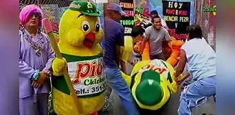 ¿Quién está detrás del Pollo de "El especial del humor" y qué vínculo tiene con el 'Chorri'? ¿Quién está detrás del Pollo de "El especial del humor" y qué vínculo tiene con el 'Chorri'?
