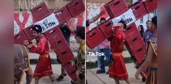Hacen parodia de la pasión de Cristo con cajas de cerveza y causan polémica: “Perdónalos, Dios” Hacen parodia de la pasión de Cristo con cajas de cerveza y causan polémica: “Perdónalos, Dios”