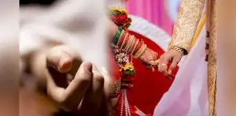Mujer muere el día de su matrimonio y es reemplazada por su propia hermana menor Mujer muere el día de su matrimonio y es reemplazada por su propia hermana menor