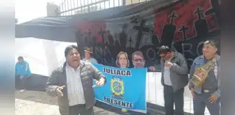 Cientos continúan protestando en Juliaca y alistan viajes para nueva protesta en Lima Cientos continúan protestando en Juliaca y alistan viajes para nueva protesta en Lima
