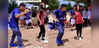 Estudiantes participaban en campeonato deportivo, pero terminan compitiendo en danza Estudiantes participaban en campeonato deportivo, pero terminan compitiendo en danza