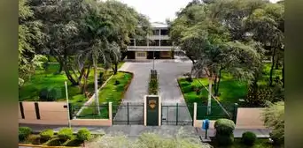Piura: colegio jesuita recibe a niñas por primera vez en su historia Piura: colegio jesuita recibe a niñas por primera vez en su historia