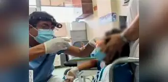 Hospital Rebagliati: operan a niño por rinitis y médicos le dejan gasas dentro de nariz
