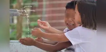 Más de 180 colegios públicos tienen corte de agua por deuda a días del inicio de clases Más de 180 colegios públicos tienen corte de agua por deuda a días del inicio de clases
