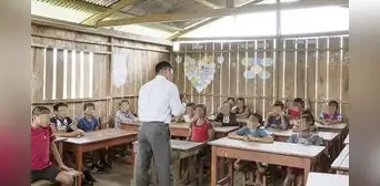 Escolares wampís en peligro por docentes acusados de abuso sexual