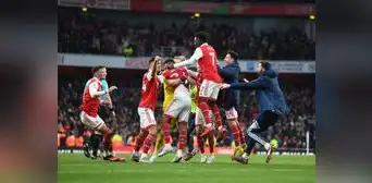 En un partidazo, Arsenal volteó el marcador y ganó 3-2 a Bournemouth por la Premier League En un partidazo, Arsenal volteó el marcador y ganó 3-2 a Bournemouth por la Premier League