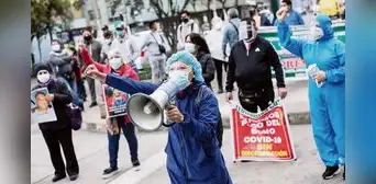 Trabajadores CAS de EsSalud se incorporarán al régimen 728 Trabajadores CAS de EsSalud se incorporarán al régimen 728