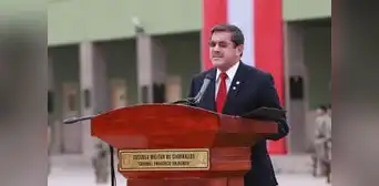 Jorge Chávez, ministro de Defensa, deslinda responsabilidad en las operaciones de las FF. AA. Jorge Chávez, ministro de Defensa, deslinda responsabilidad en las operaciones de las FF. AA.