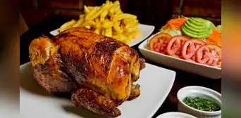 Valor del pollo a la brasa incrementaría en un 30% a raíz del rebrote de la gripe aviar