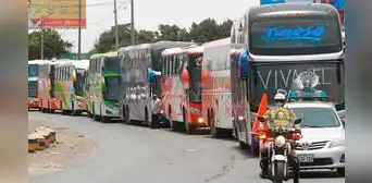 Transportistas amenazan con estacionar unidades en vía pública si se da bloqueo de carreteras en Cusco Transportistas amenazan con estacionar unidades en vía pública si se da bloqueo de carreteras en Cusco