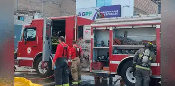 Senamhi: contaminantes del fuerte incendio en La Victoria afectarán a vecinos de otros distritos