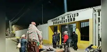 Mujer resultó herida de bala en medio de enfrentamientos entre aimaras y el Ejército en Puno Mujer resultó herida de bala en medio de enfrentamientos entre aimaras y el Ejército en Puno