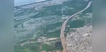Derrumbe en los cerros restringe el tránsito de la Panamericana Norte en Tumbes
