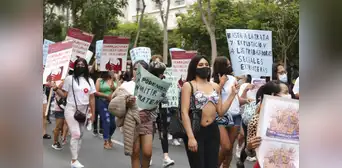 Entre la extorsión y la discriminación: trabajadoras sexuales luchan por un espacio en el 8M Entre la extorsión y la discriminación: trabajadoras sexuales luchan por un espacio en el 8M